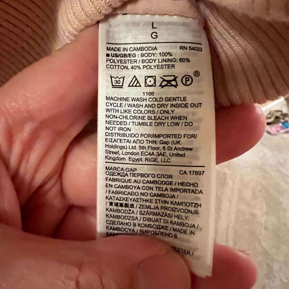 Gap Size Large, Pink Sherpa Soft, Fuzzy Sweater - image 6